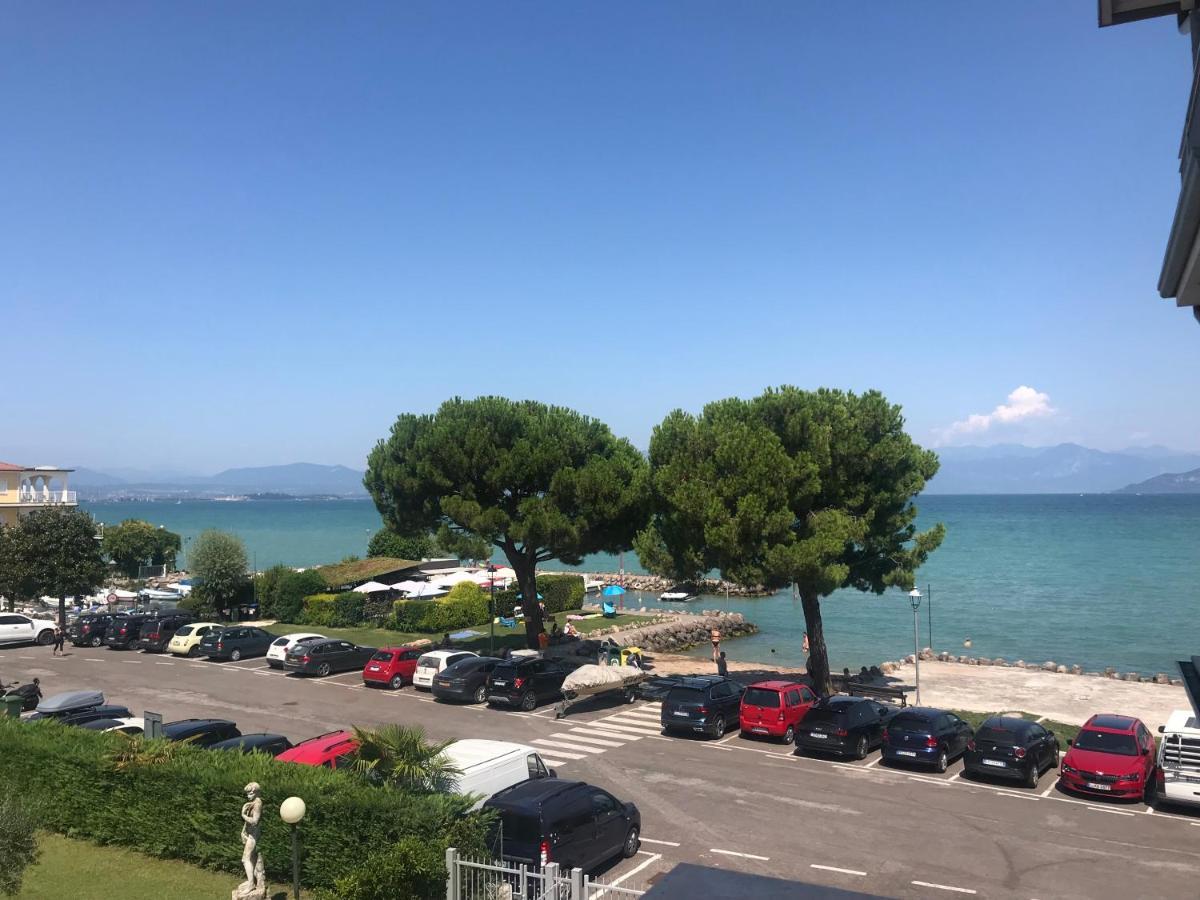 Casa Caterina Lake View Holidays Apartments Peschiera del Garda Eksteriør billede